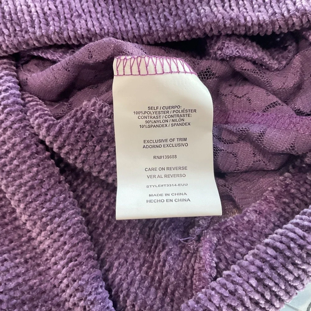 Taylor & Sage Chenille Sweater with Lace Plum Purple NWT Medium Lightweight - Picture 7 of 8
